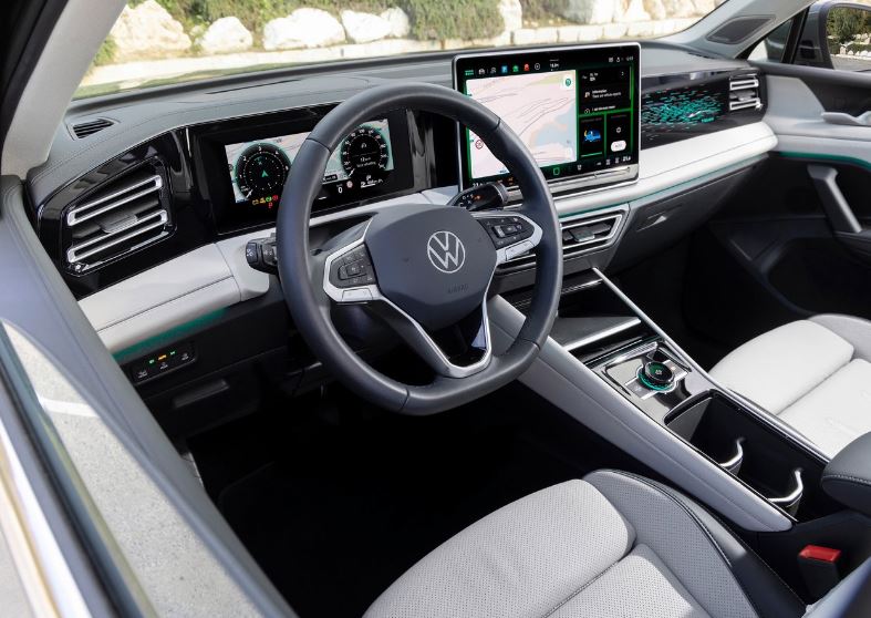 2025 Volkswagen Tiguan SUV 1.5 eTSI (150 HP) Life DSG Özellikleri - arabavs.com