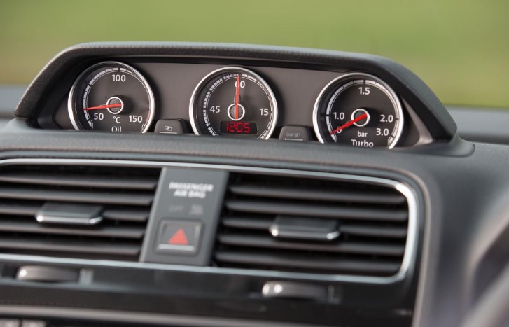 2014 Volkswagen Scirocco Hatchback 3 Kapı 1.4 TSI (160 HP) GTS Manuel Özellikleri - arabavs.com
