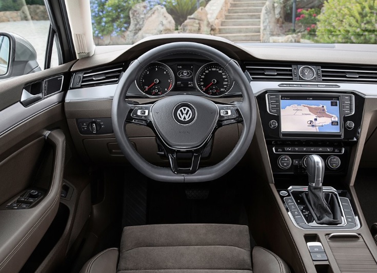 2018 Volkswagen Passat Sedan 1.6 TDI (120 HP) Trendline DSG Özellikleri - arabavs.com