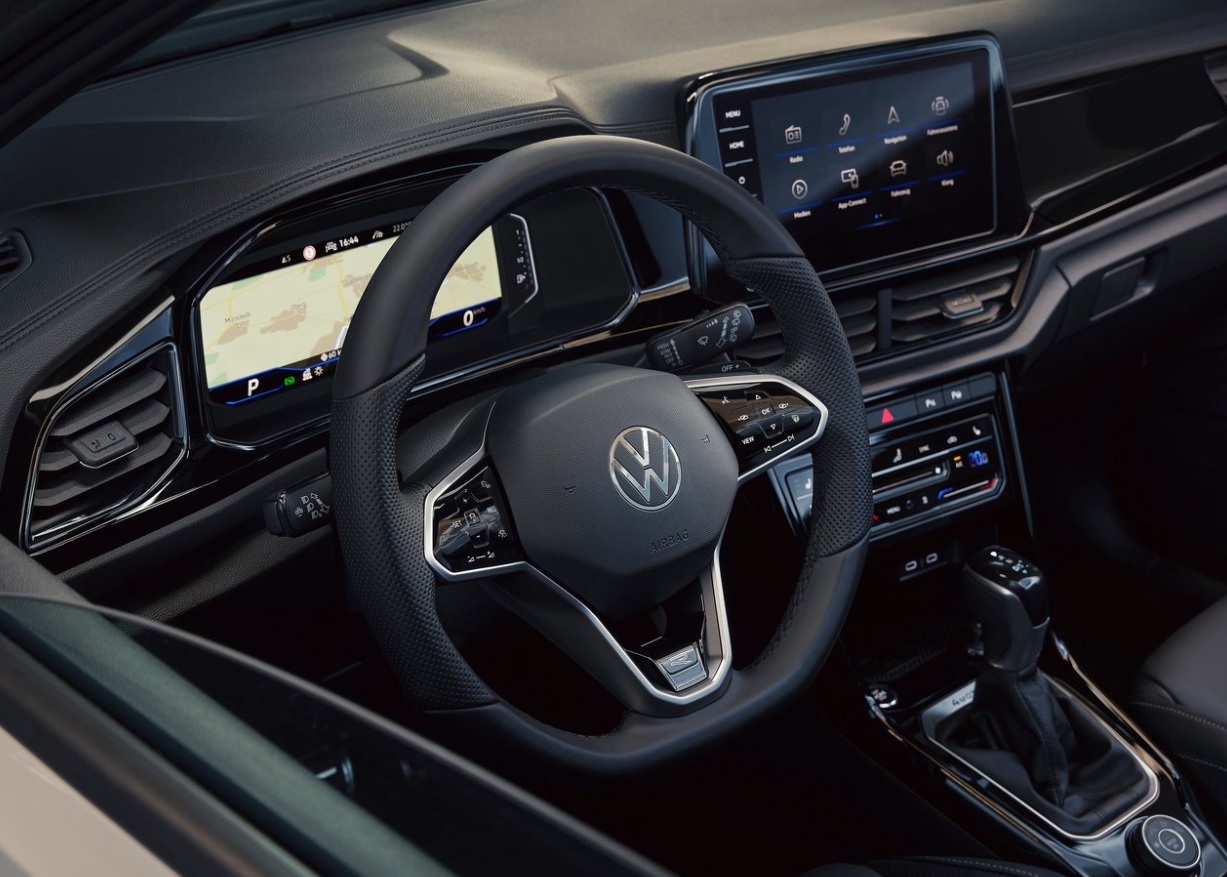 2024 Volkswagen T-Roc Crossover 1.5 TSI (150 HP) Life DSG Özellikleri - arabavs.com