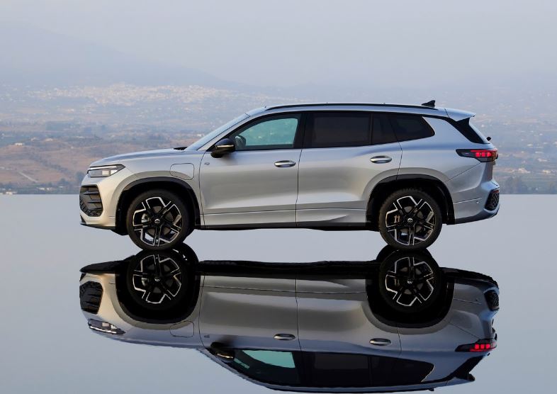 2026 Volkswagen Tayron SUV 1.5 eTSI (150 HP) Elegance DSG Özellikleri - arabavs.com