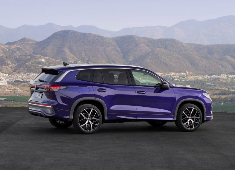 2026 Volkswagen Tayron SUV 1.5 eTSI (150 HP) Elegance DSG Özellikleri - arabavs.com