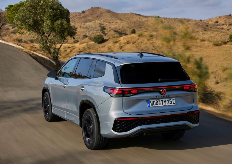 2026 Volkswagen Tayron SUV 1.5 eTSI (150 HP) Elegance DSG Özellikleri - arabavs.com