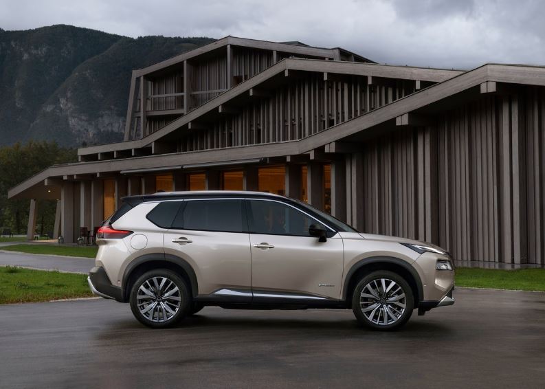 2025 Nissan X-Trail SUV 1.5 VCT (163 HP) Platinum Premium X-Tronic CVT Özellikleri - arabavs.com