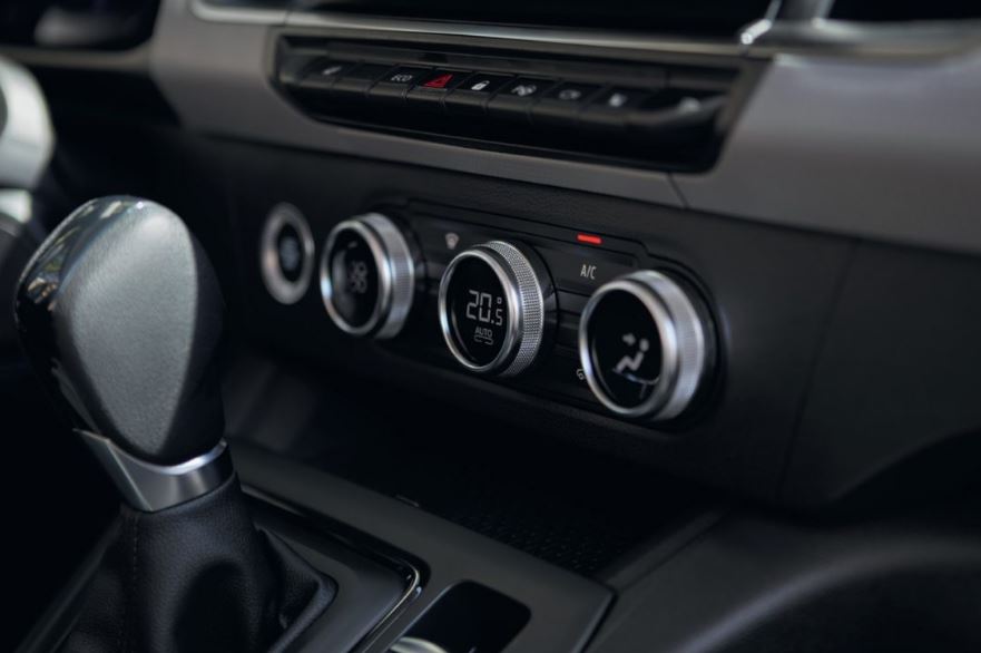 2025 Nissan Townstar Kombi 1.3 DIGT (130 HP) Tekna DCT Özellikleri - arabavs.com