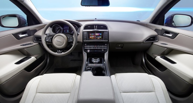2019 Jaguar XE Sedan 2.0 (180 HP) D Manuel Özellikleri - arabavs.com