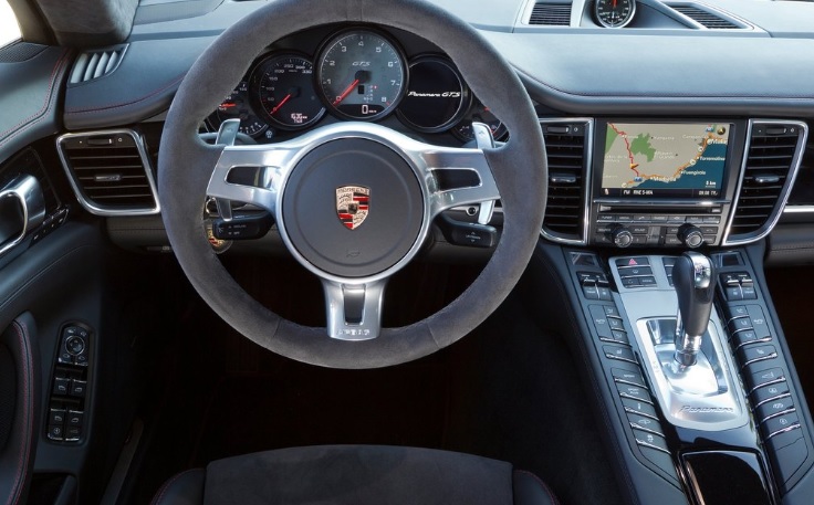 2014 Porsche Panamera Sedan 3.6 (300 HP) Panamera Manuel Özellikleri - arabavs.com