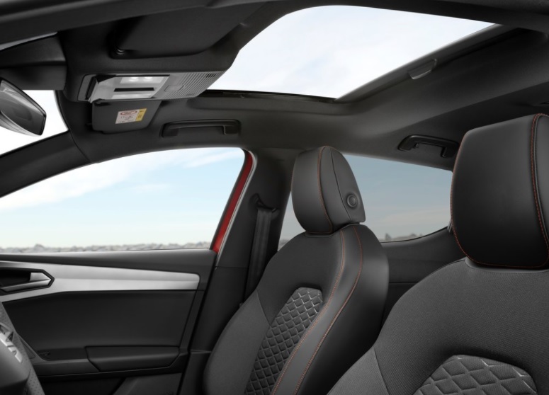 2023 Seat Leon Hatchback 5 Kapı 1.5 eTSI (150 HP) FR DSG Özellikleri - arabavs.com