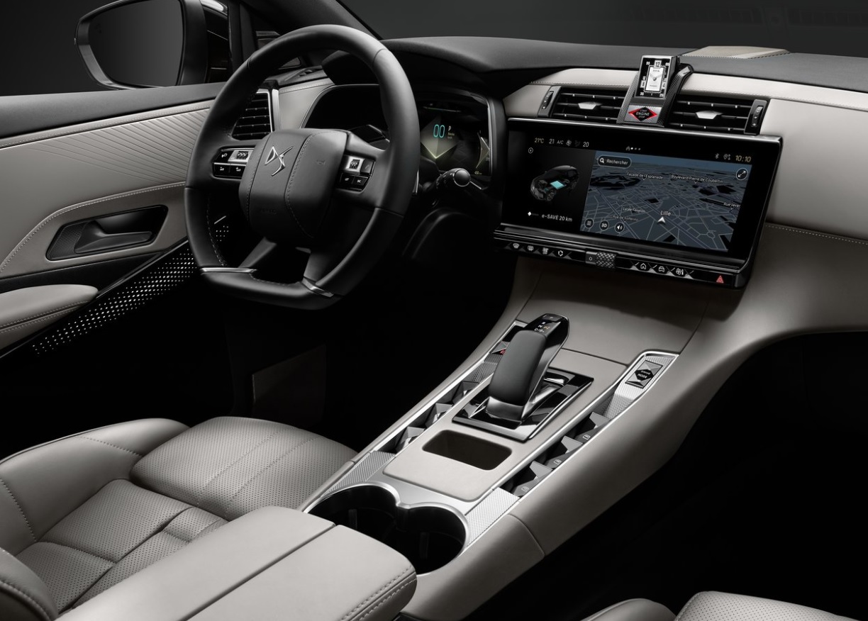 2025 DS DS 7 SUV 1.5 BlueHDi (130 HP) Etoile Otomatik Özellikleri - arabavs.com