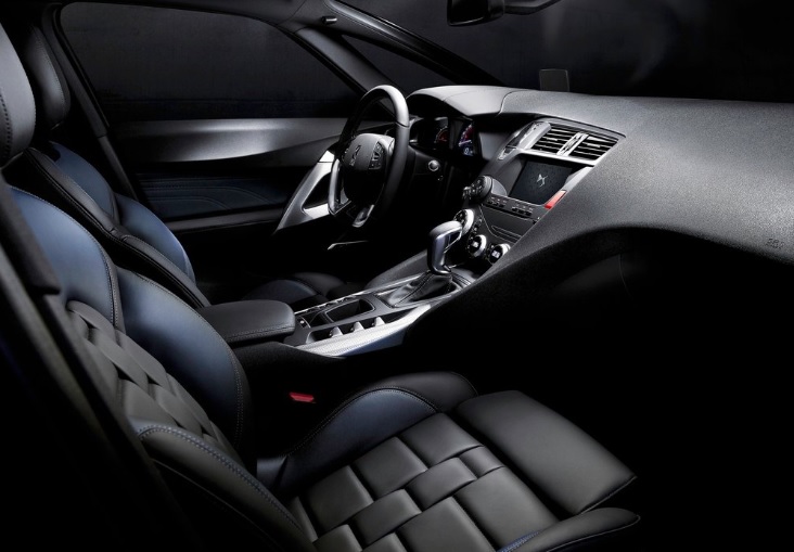 2016 DS DS 5 Hatchback 5 Kapı 1.6 THP (165 HP) D-Sport EAT6 Özellikleri - arabavs.com