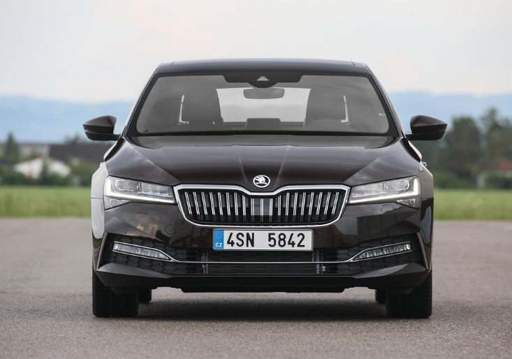2019 Skoda Yeni Superb Sedan 1.5 TSI (150 HP) Comfort Manuel Özellikleri - arabavs.com