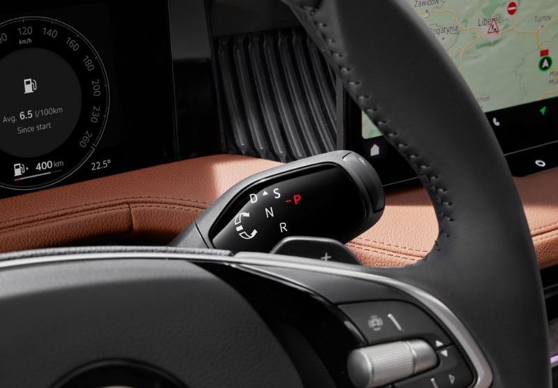 2026 Skoda Superb Sedan 1.5 TSI mHEV (150 HP) Prestige DSG Özellikleri - arabavs.com