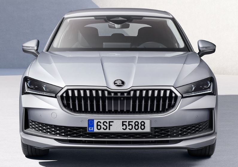 2026 Skoda Superb Sedan 1.5 TSI mHEV (150 HP) Prestige DSG Özellikleri - arabavs.com