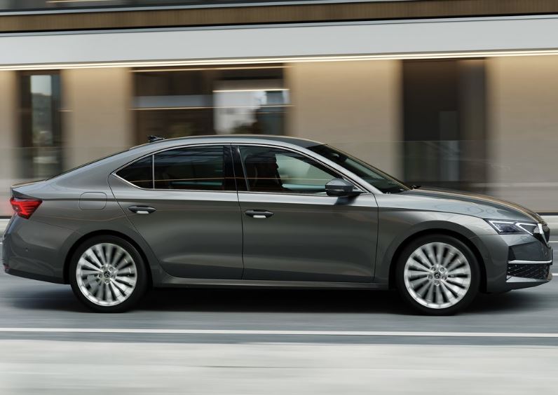 2026 Skoda Octavia Sedan 1.5 TSI (115 HP) Premium DSG Özellikleri - arabavs.com