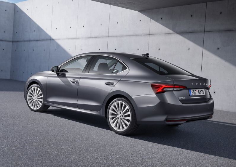 2026 Skoda Octavia Sedan 1.5 TSI (115 HP) Premium DSG Özellikleri - arabavs.com