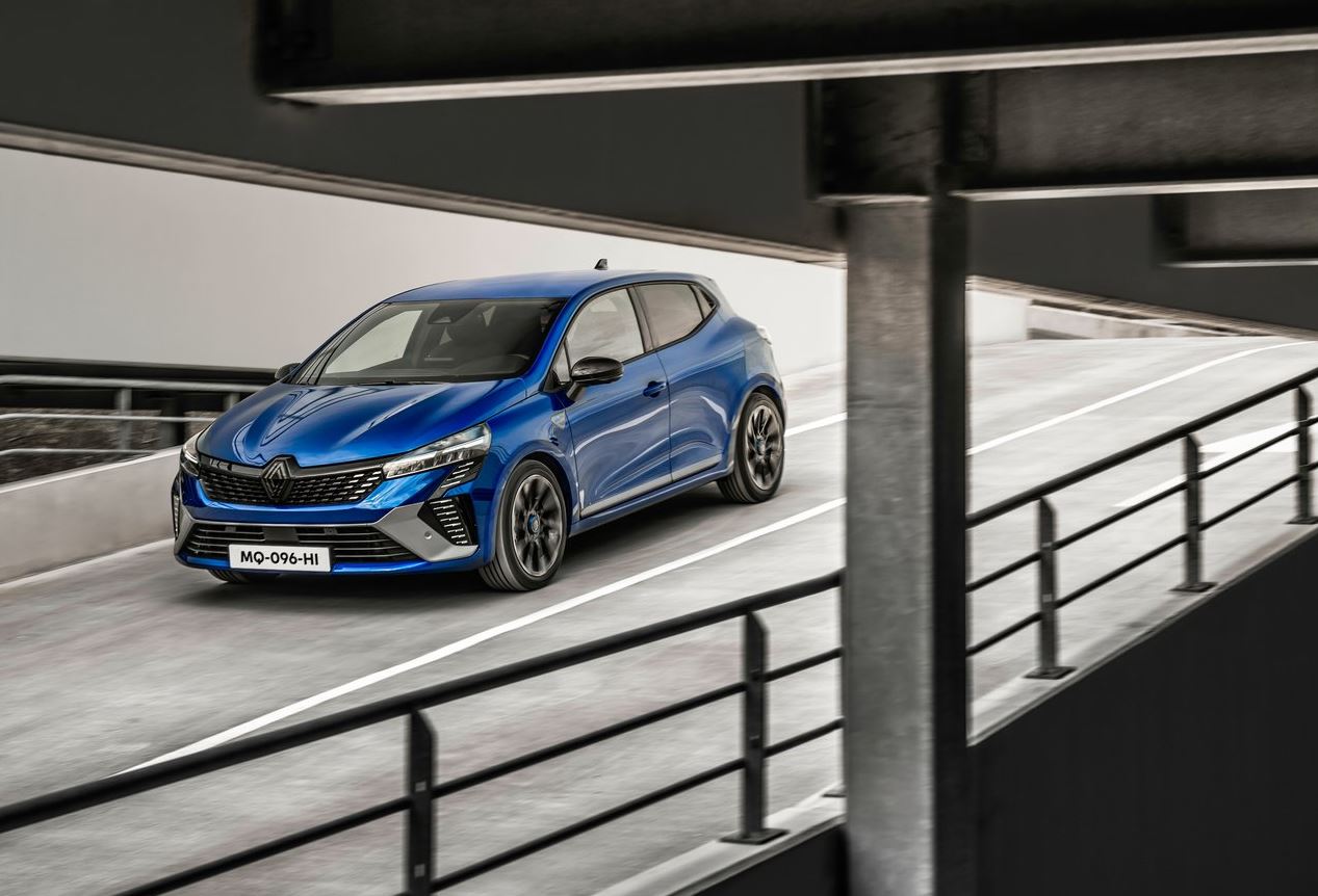 2025 Renault Clio Hatchback 5 Kapı 1.0 TCe (90 HP) techno esprit alpine X-Tronic Özellikleri - arabavs.com