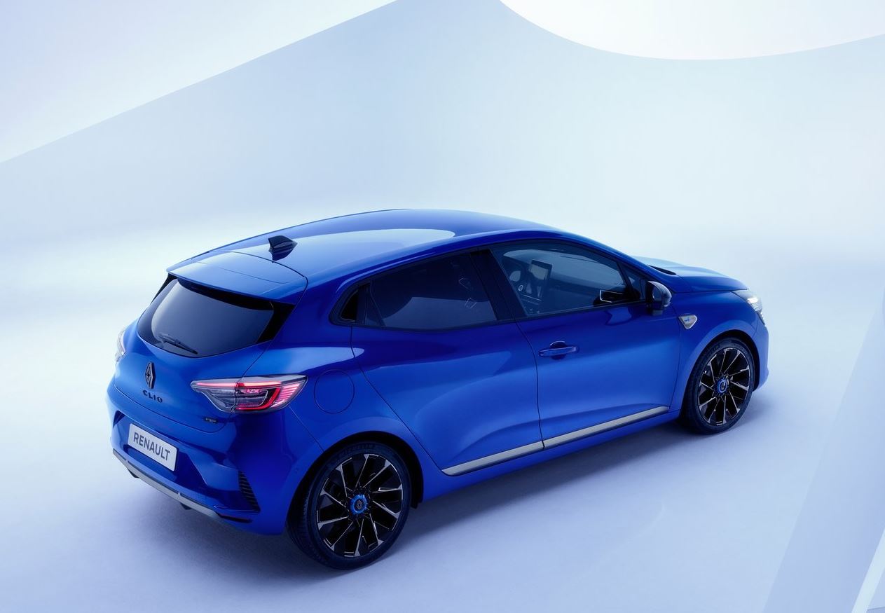 2025 Renault Clio Hatchback 5 Kapı 1.0 TCe (90 HP) techno esprit alpine X-Tronic Özellikleri - arabavs.com