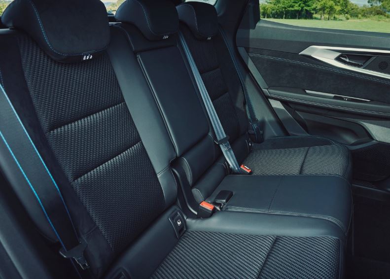 2026 Renault Austral SUV 1.3 Mild Hybrid (150 HP) Esprit Alpine CVT Özellikleri - arabavs.com