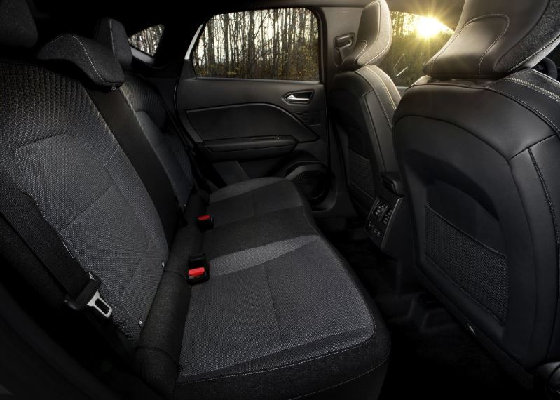 2025 Renault Captur SUV 1.3 Mild Hybrid (160 HP) Esprit Alpine EDC Özellikleri - arabavs.com