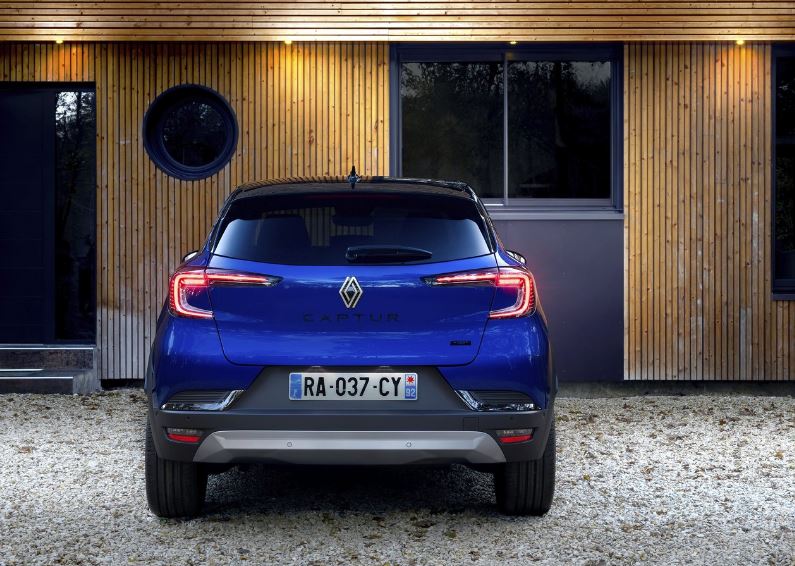 2025 Renault Captur SUV 1.3 Mild Hybrid (160 HP) Esprit Alpine EDC Özellikleri - arabavs.com
