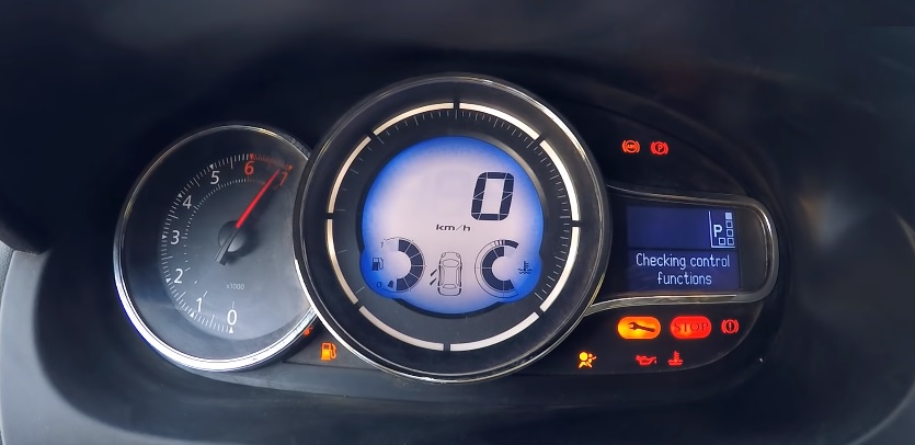 2014 Renault Fluence Sedan 1.5 DCI (110 HP) Icon EDC Özellikleri - arabavs.com