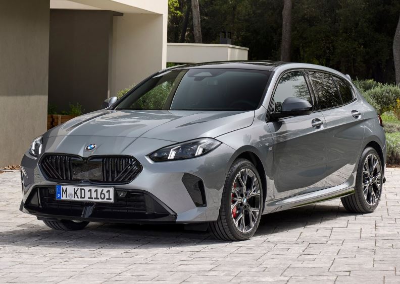 2025 BMW 1 Serisi Hatchback 5 Kapı 120 1.5 (170 HP) Sport Line Otomatik Özellikleri - arabavs.com