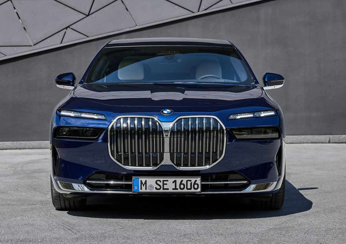 2024 BMW 7 Serisi Sedan 740Ld xDrive 3.0 (300 HP) Pure Excellence Steptronic Teknik Özellikler, Ölçüler ve Bagaj Hacmi