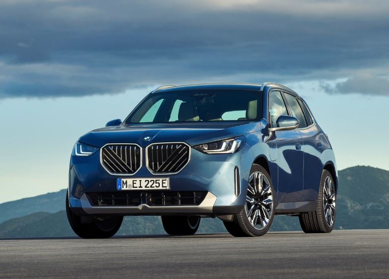 2025 BMW X3 SUV 2.0 20d xDrive (197 HP) M Sport Steptronic Özellikleri - arabavs.com