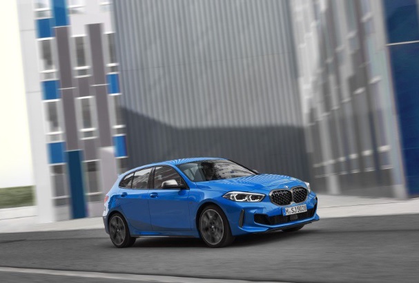 2019 BMW Yeni 1 Serisi Hatchback 5 Kapı 116d 1.5 (116 HP) M Sport Otomatik Özellikleri - arabavs.com