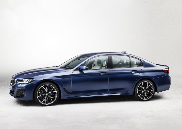 2020 BMW Yeni 5 Serisi Sedan 520i 1.6 (170 HP) Luxury Line Steptronic Özellikleri - arabavs.com