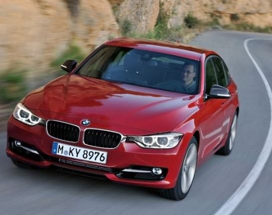 2015 BMW 3 Serisi Sedan 320i ED (170 HP) Luxury Line Otomatik Özellikleri - arabavs.com