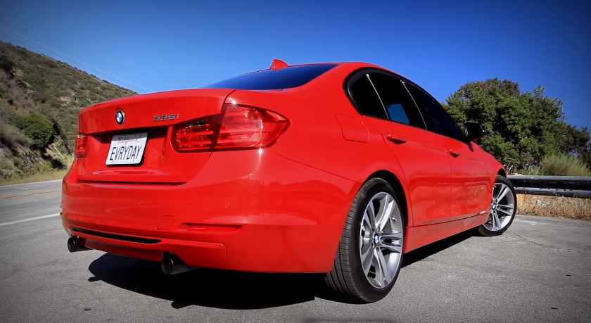 2015 BMW 3 Serisi Sedan 316i  (170 HP) M Sport Otomatik Özellikleri - arabavs.com
