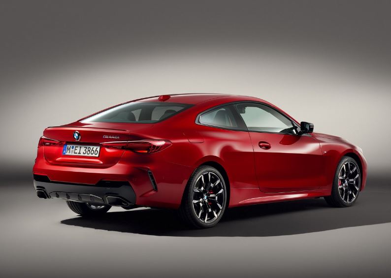 2025 BMW 4 Serisi Coupe 420i 1.6 (170 HP) M Sport Otomatik Özellikleri - arabavs.com