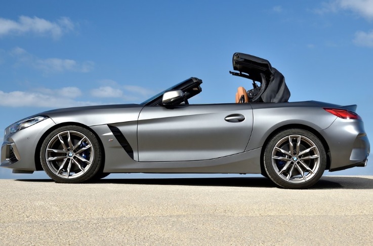 2025 BMW Z Serisi Cabrio Z4 2.0 sDrive30i (258 HP) M Sport Steptronic Özellikleri - arabavs.com