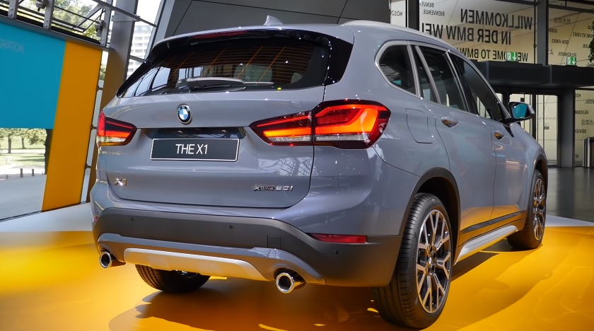 2022 BMW X1 1.5 sDrive16d X-Line Karşılaştırması