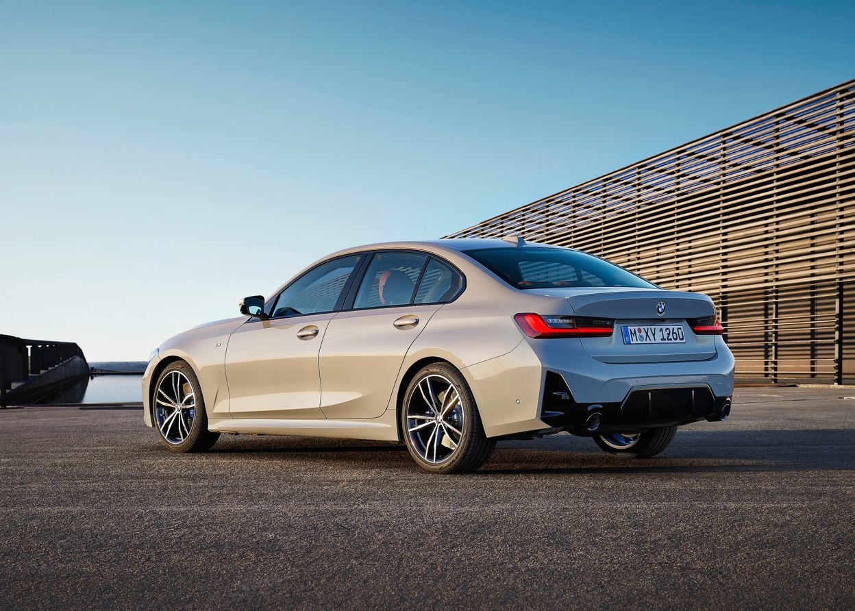 2025 BMW 3 Serisi Sedan 320i 1.6 (170 HP) Sport Line Otomatik Özellikleri - arabavs.com