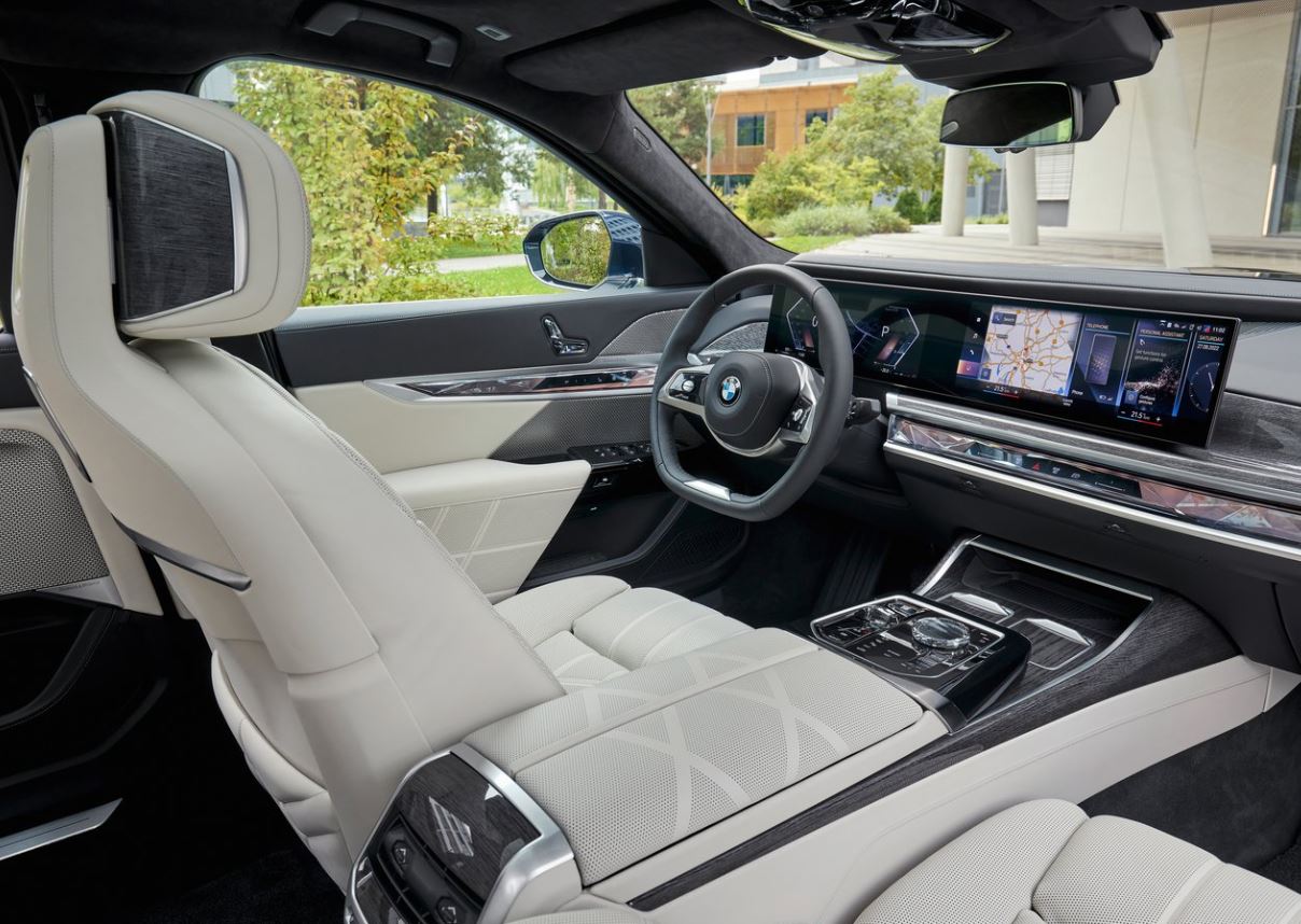 2025 BMW 7 Serisi Sedan 740Ld xDrive 3.0 (300 HP) M Excellence Steptronic Özellikleri - arabavs.com