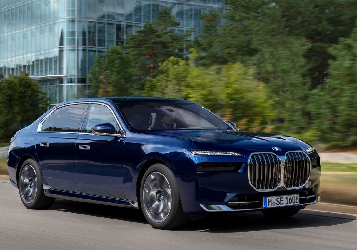 2026 BMW 7 Serisi Sedan 740Ld xDrive 3.0 (300 HP) M Excellence Steptronic Özellikleri - arabavs.com