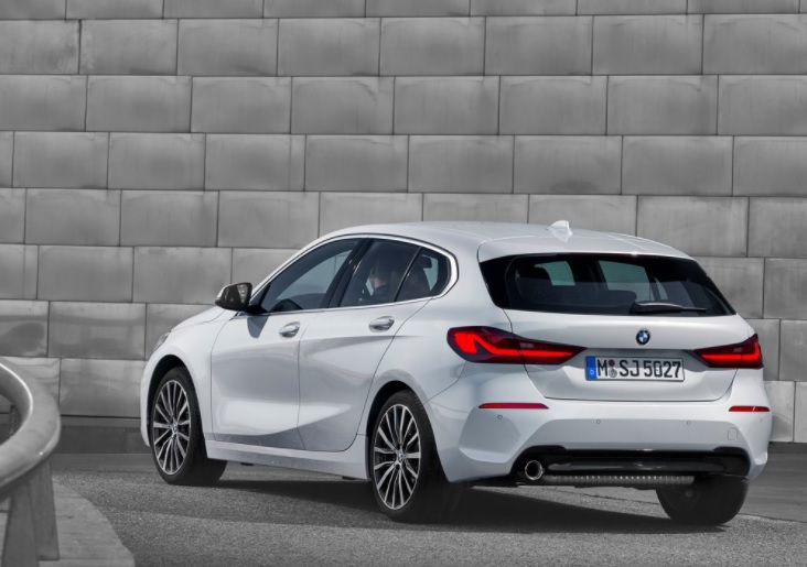 2024 BMW 1 Serisi Hatchback 5 Kapı 116d 1.5 (116 HP) M Sport Steptronic Özellikleri - arabavs.com