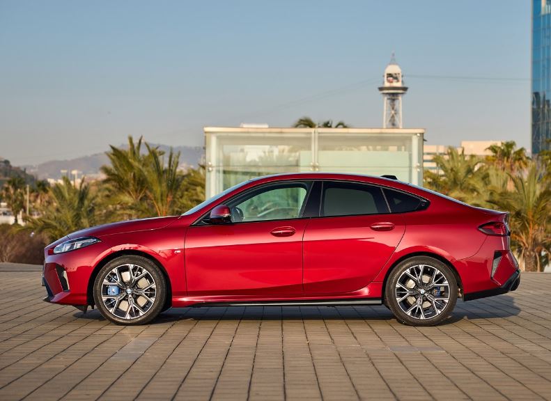 2025 BMW 2 Serisi Gran Coupe 220 1.5 (170 HP) Sport Line Otomatik Özellikleri - arabavs.com