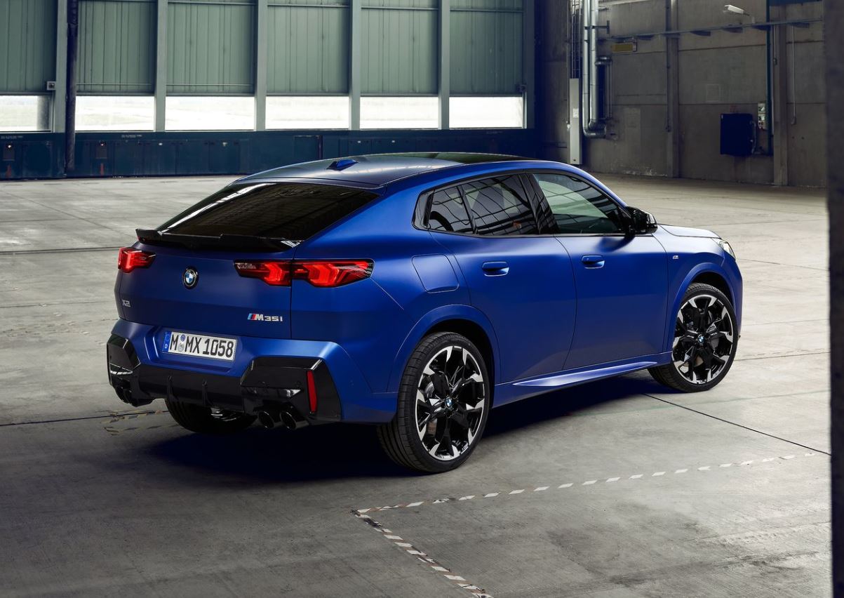 2026 BMW X2 SUV 1.5 sDrive20i (170 HP) X-Line Steptronic Özellikleri - arabavs.com