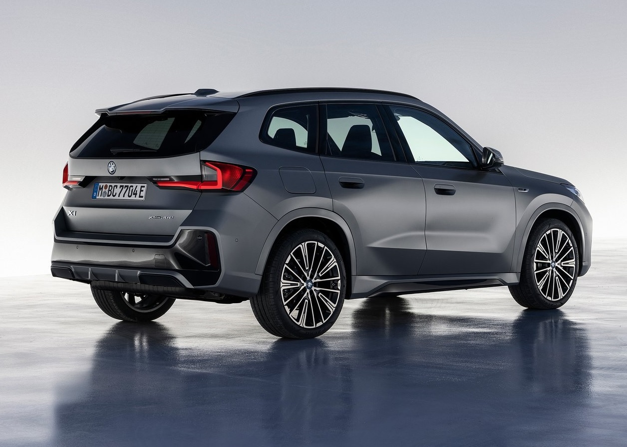 2024 BMW X1 SUV 1.5 sDrive20i (170 HP) M Sport Steptronic Özellikleri - arabavs.com