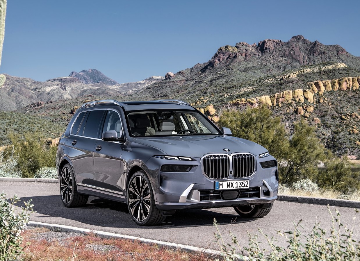 2025 BMW X7 SUV 3.0 xDrive40d (340 HP) M Excellence Steptronic Özellikleri - arabavs.com