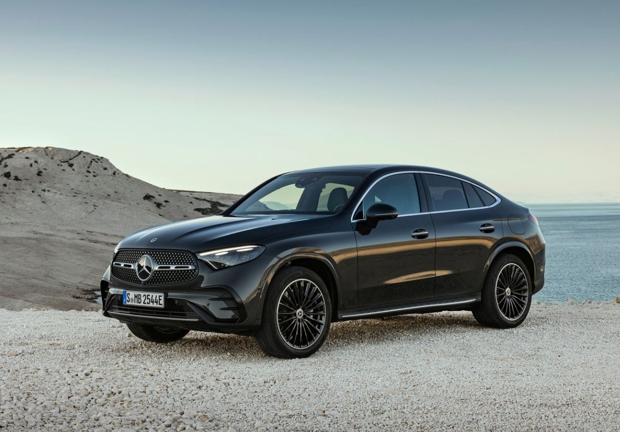 2025 Mercedes GLC Coupe 300d 2.0 4Matic (269 HP) AMG 9G-Tronic Özellikleri - arabavs.com
