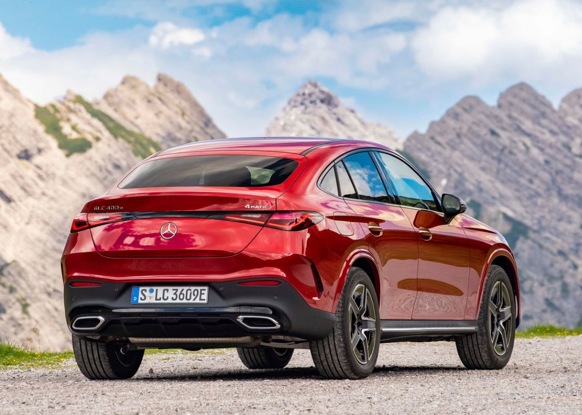2025 Mercedes GLC Coupe 300d 2.0 4Matic (269 HP) AMG 9G-Tronic Özellikleri - arabavs.com
