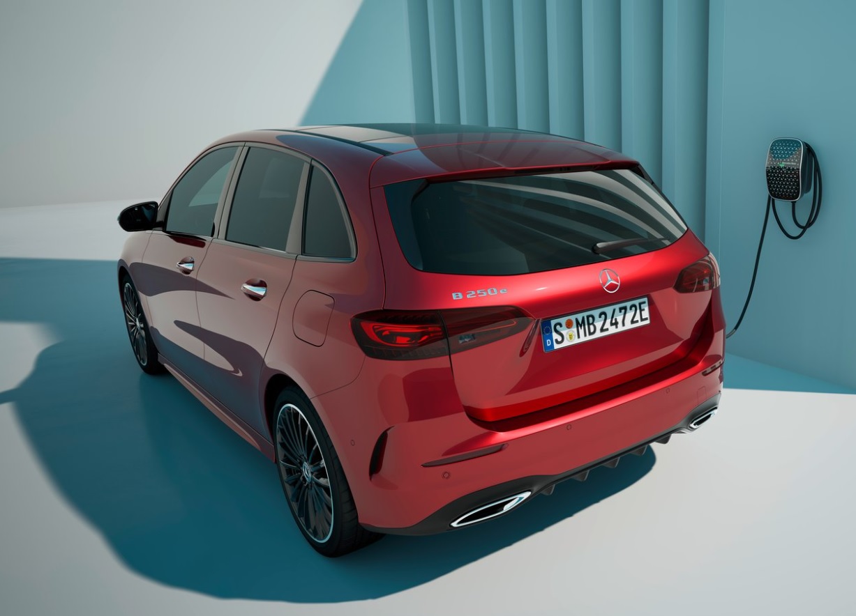 2025 Mercedes B Serisi Hatchback 5 Kapı B200 1.3 (163 HP) Progressive 7G-DCT Özellikleri - arabavs.com