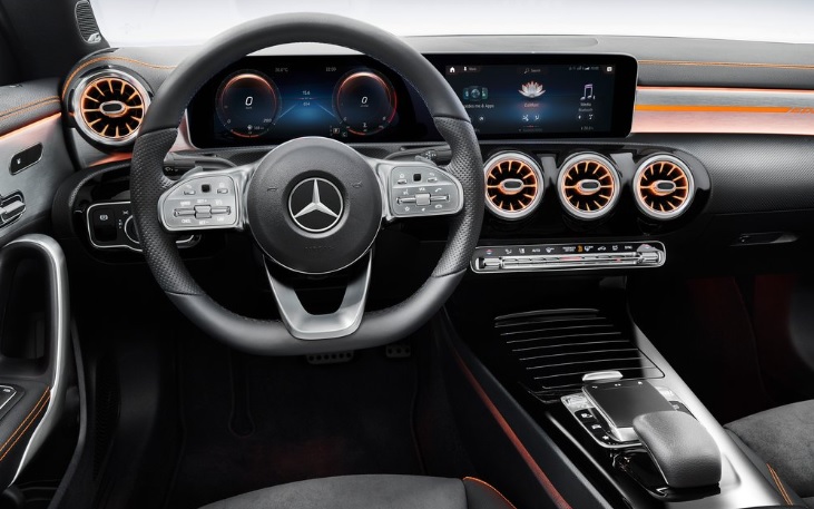 2019 Mercedes Yeni CLA Coupe 45 2.0 4matic (421 HP) S SpeedShift DCT Özellikleri - arabavs.com