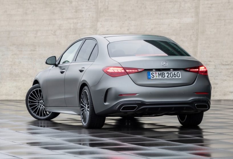 2025 Mercedes C Serisi Sedan C200 1.5 4MATIC (204 HP) AMG 9G-Tronic Özellikleri - arabavs.com