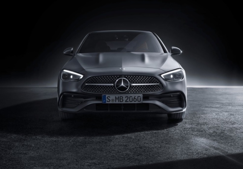 2025 Mercedes C Serisi Sedan C200 1.5 4MATIC (204 HP) AMG 9G-Tronic Özellikleri - arabavs.com