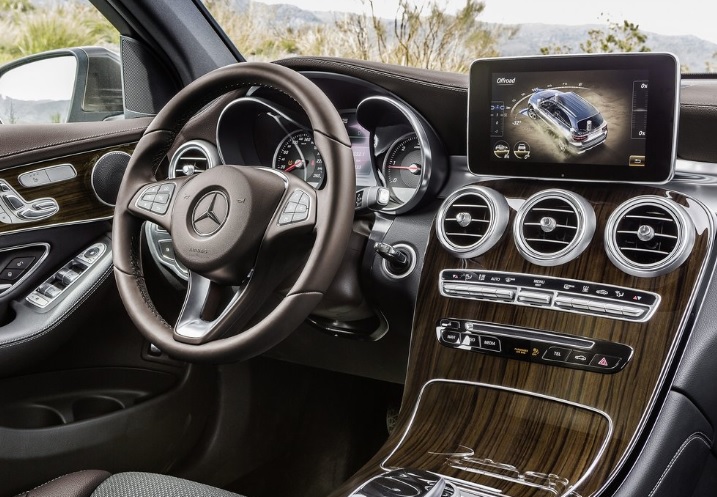 2018 Mercedes GLC SUV 220d 2.2 (204 HP) Exclusive G Tronic Özellikleri - arabavs.com